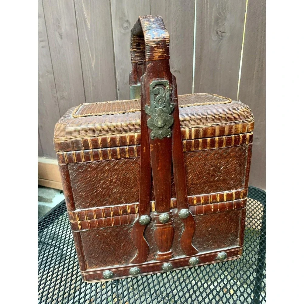 Antique Chinese Shandong Wedding Box Basket Collectible Decoration
